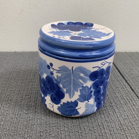 Design Pac Hand Painted Canister Ceramic Blue White Grapevine Country Kitchen - Picture 3 of 13